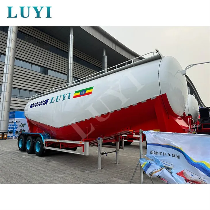 Semiremorcă cu rezervor de pulbere cu 3-axe de 57 de metri cubi poate fi personalizată