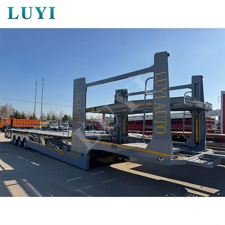 Camion de transport cu 8 mașini