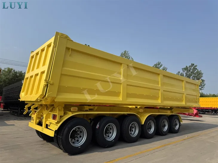 Șase remorcă pentru căpșune din spate a unxului semi -remorcă