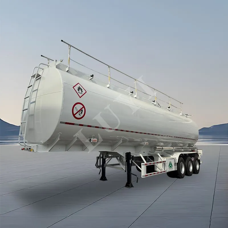 Semiremorcă cu trei-axe 45/50 de metri cubi pentru ulei